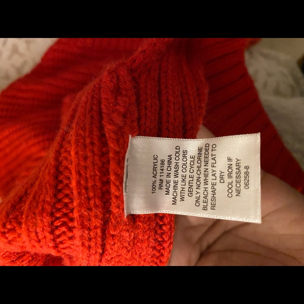 Sweater - Picture 4 of 4